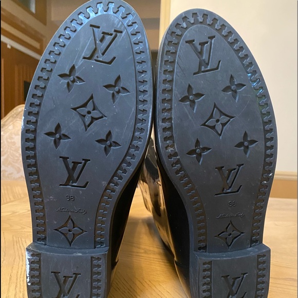 ❤️ Authentic Louis Vuitton Black Rain Boots - Picture 8 of 13